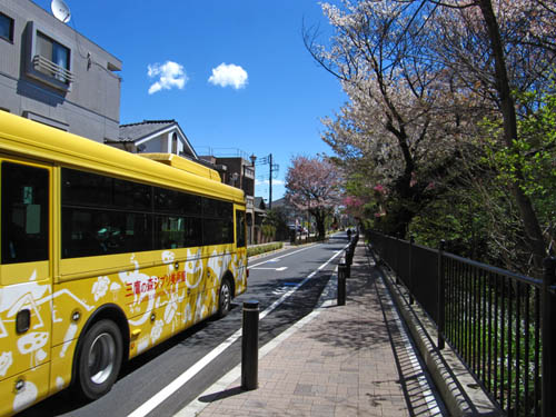 Ghibli Bus!