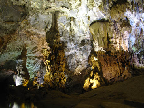 Phong Nha Cave