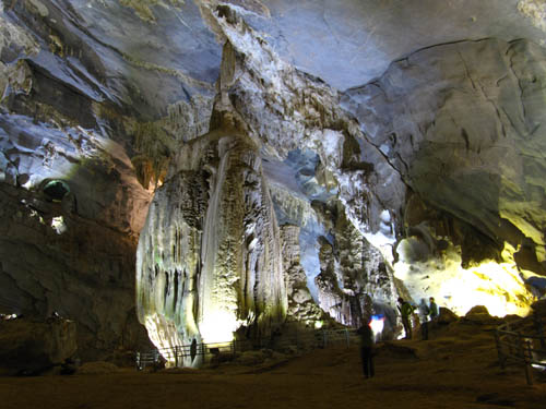 Phong Nha Cave