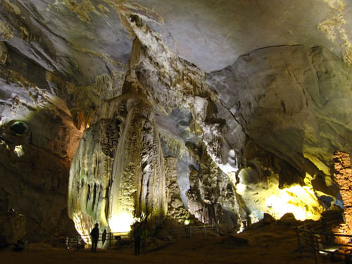 Phong Nha Cave