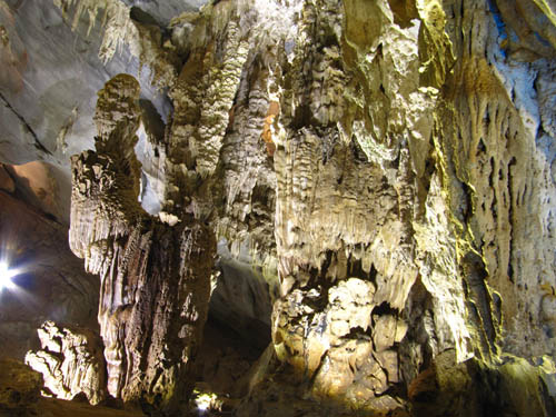 Phong Nha Cave