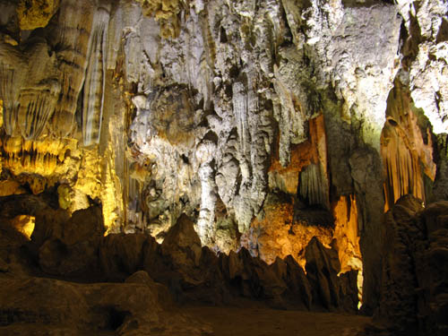 Phong Nha Cave